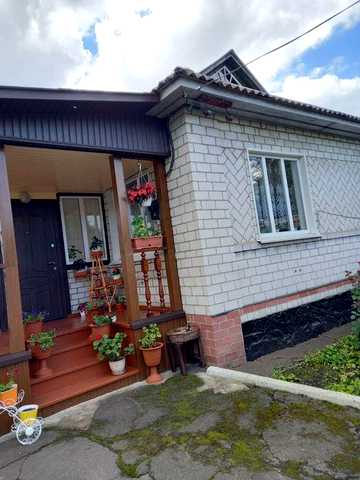 Продаю будинок у місті Бахмач
