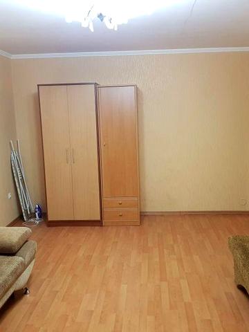 Продам 1-кімнатну квартиру з коморою та  автономним опаленням