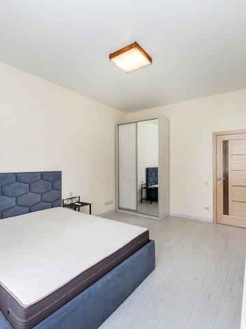 Юлії Здановської вул. (Ломоносова), 73-Ж