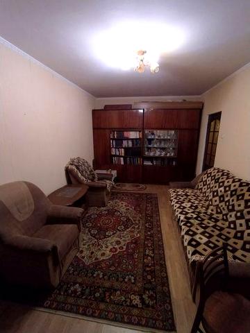 Оренда 2- кімнатної квартири на Свято-Миколаївській