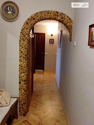 Продаж 3к Квартира Низинна вулиця