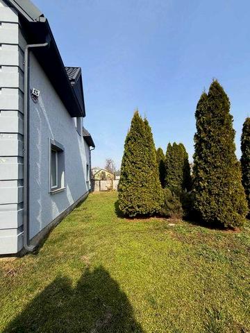 Продаж двохповерхового будинку у центрі Любомля