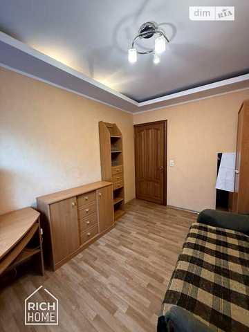 Продаж 3к Квартира Молодогвардійська вулиця