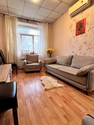 Продаж 2к кв. Центр міста, поруч проспект Поштовий