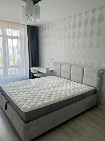 Оренда двохкімнатна квартира-студія у ЖК Парус Park