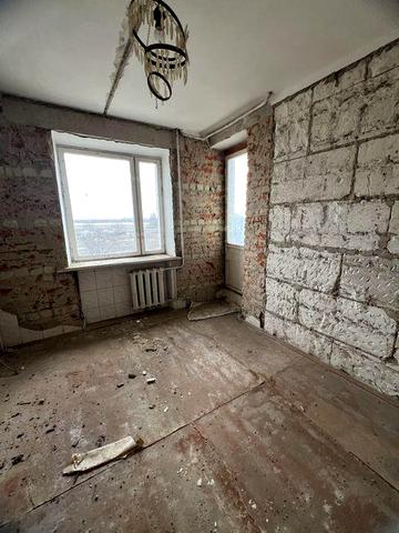 Продам 3-кімнатну квартиру. Цукровий завод.