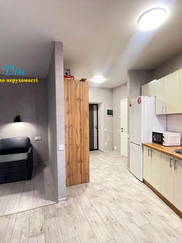 Героїв Небесної Сотні просп., 16/9