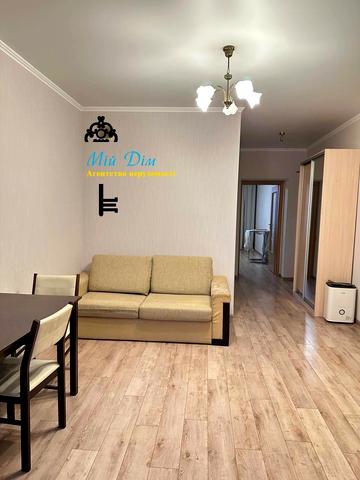 Зелена вул., 1