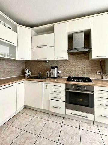 Оренда 3 кімнатної квартири в центрі міста