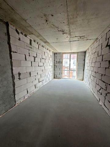 Продається 2 - кімнатна квартира на вул. Петриківська, район Дружба.