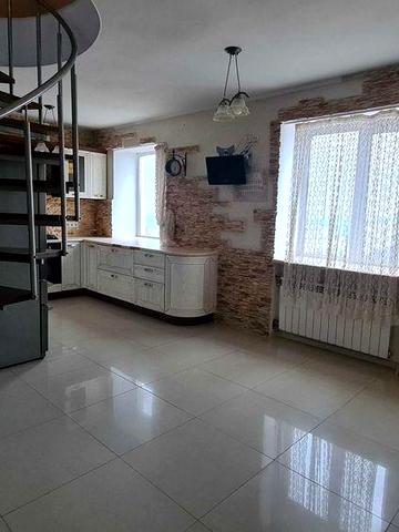 121 кв.м Квартира по вул. Кургузова, Вишгород, 3 хв центр