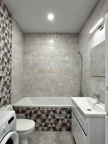 Повноцінна 2-кімнатна. Газове опалення. Оформлення 2%