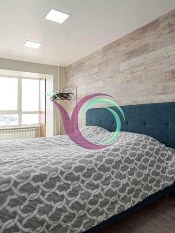 3-к. квартира з кухнею-студією та ремонтом за вул. Торговиця