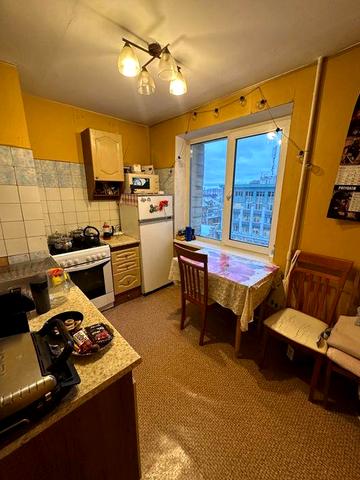Палац України,центр, продаж ,Предславинська!!!