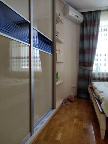 Три кімнатна квартира п-кт Молоді від власника