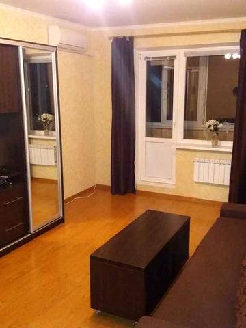 Здам 2-к. на Саксаганського,88. Метро Університет – 5 хвилин пішки