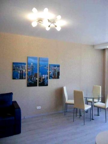 Оренда 2-к квартири на вул. Набережно-Корчуватська