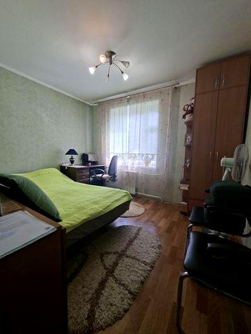 Квартира трьохкімнатна з ремонтом Київська 18