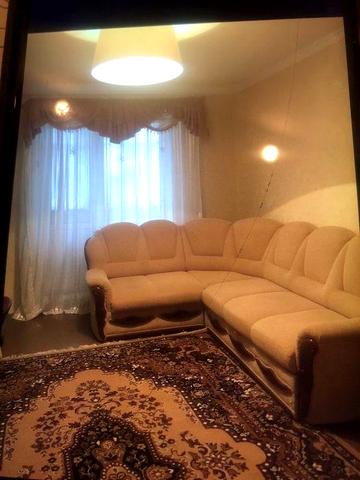 Продається трикімнатна квартира в центрі Макарова