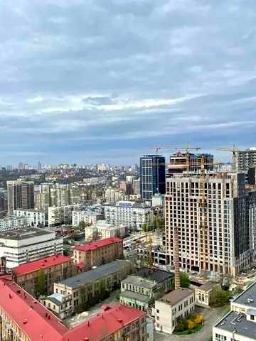 Василя Тютюнника вул. (Анрі Барбюса), 37/1