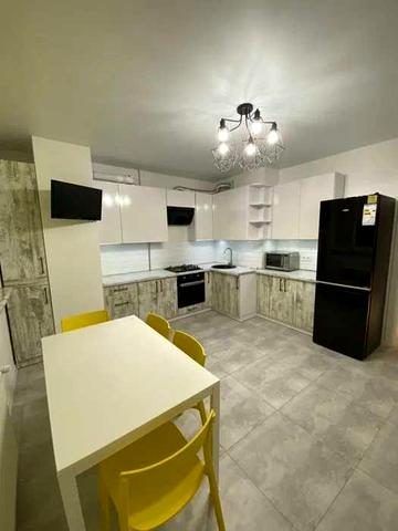 Оренда двокімнатної квартири вул. Дж. Леннона