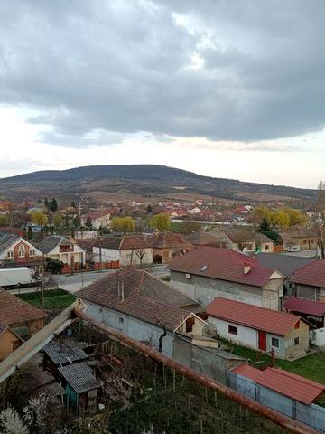 4-х кімнатна квартира в Берегові 15 хв пішки до термального басейну ЖК без назви
