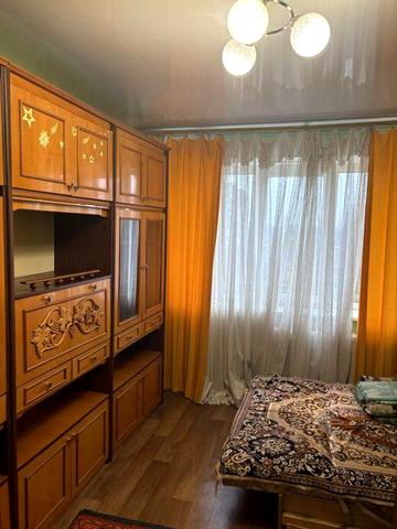Продаеєтся 1 кім,квартира с меблями,та технікою поб.