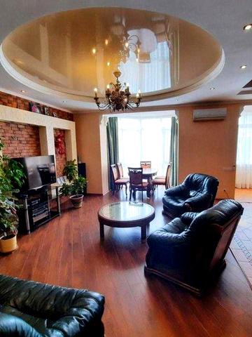 Ексклюзивний 3-рівневий пентхаус • 220 м² • тераса • метро Іподром