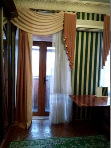 Святослава Караванського вул. (Жуковського), 17