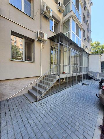 Миколаївська дорога вул., 301