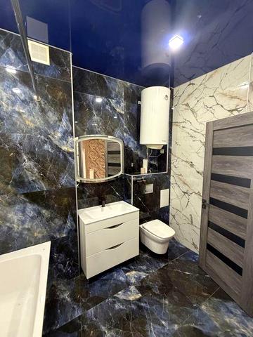 Продаж повнометражноі квартири у центрі міста