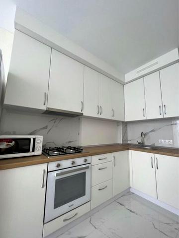 Григорія Сковороди вул., 13