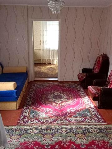 Продається пів будинку зі зручностями  в м. Жмеринка .