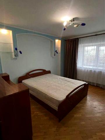 Оренда 3 кім вул. Довженка