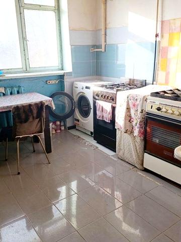Продам гостинку, свой санузел и душ,метро Дворец спорта