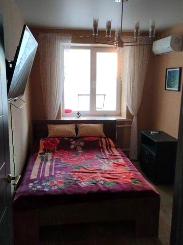 Сдам 2х комн квартиру м. Научная