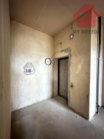 Продаж квартири передмістя Ужгороду.