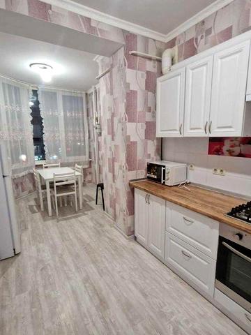 Оренда однокімнатної квартири 45кв.м на 3 этаже Софія Сіті Толстого 81