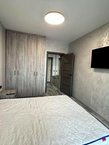 Мольєра вул., 77