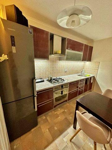 Оренда видової 3 к. квартири р-н  Dnipro Plaza