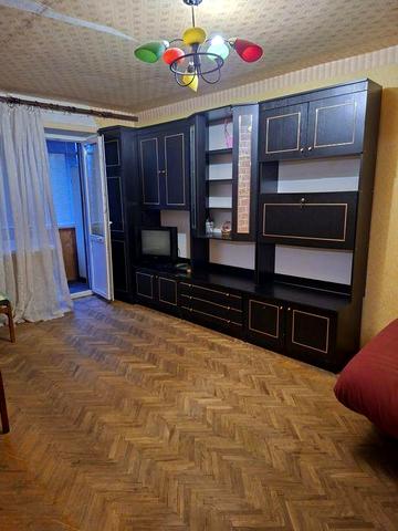 Сдам в аренду 1 ком квартиру , Харьков, Ньютона, за трц класс