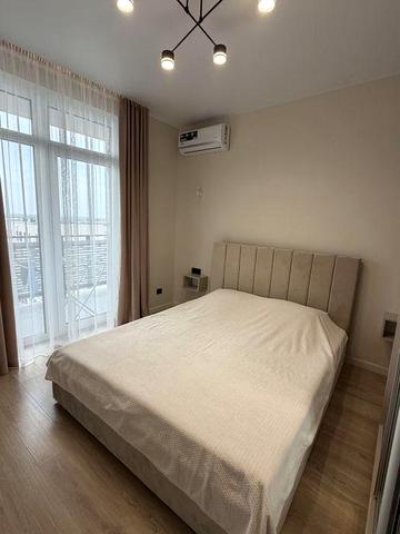 Оренда 1,5 кімнатної квартири вул. Собранецька