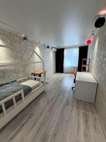 Сдам 3ком квартира ЖК Дом на Титова газ закрытый двор Аполло