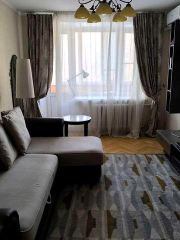 Довгострокова оренда 1к Квартира Петлюри Симона вулиця