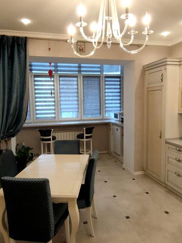 Володимира Івасюка просп. (Героїв Сталінграду), 8