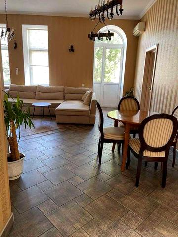 Продаж 2к квартири Нижній Вал,35 Контрактова Поділ