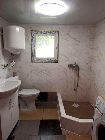 Оренда пів будинку зі зручностями