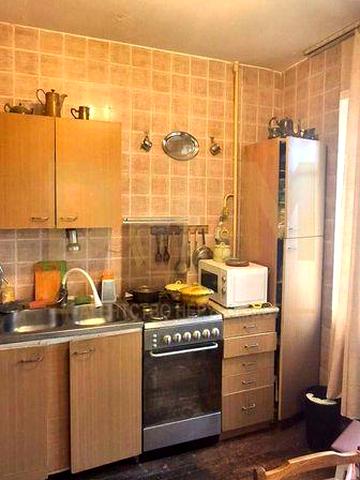 Продам 2-кімнатну квартиру на вул. Йорданська, 9-А, метро Оболонь