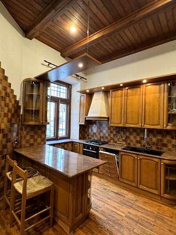 Довгострокова оренда 3к Квартира Уютна (Приморський район) вулиця