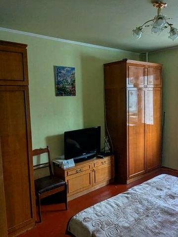 Оренда   3к квартири ( одна кімната зачинена) Микільська Борщагівка